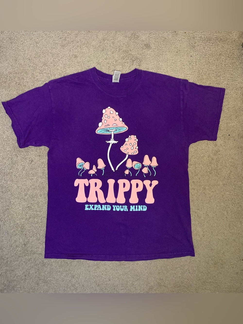 Gildan Crewneck T-Shirt in Bright Purple